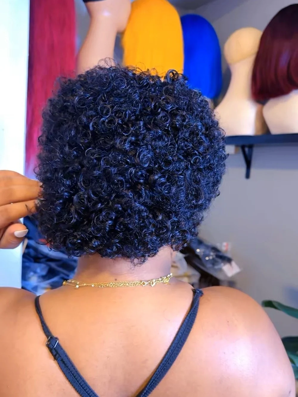 Black Curly Short Wig - Women's Fashion Hair